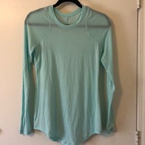 Lulemon Breezy Long Sleeve Size 4